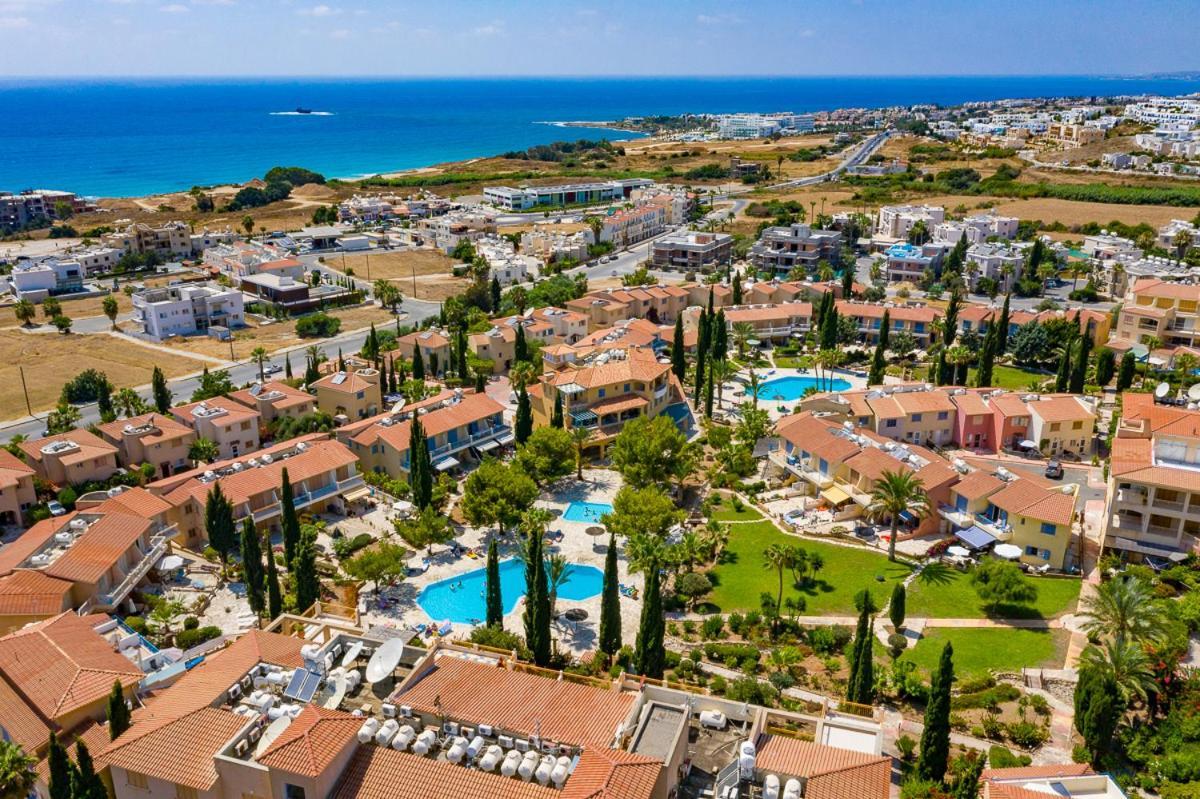 Regina Gardens 205 Block 7 Appartement Paphos Buitenkant foto